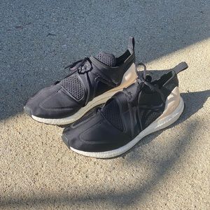 Adidas by Stella McCartney Sz 10 Ultraboost sneakers black